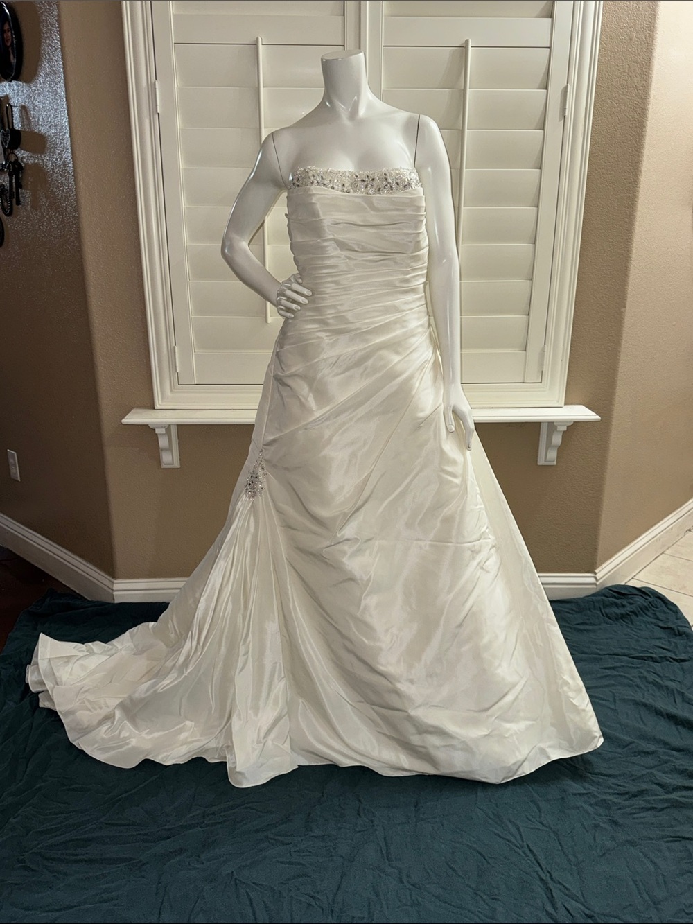 Alfred Angelo 2180 Wedding Dress Gown Diamond White